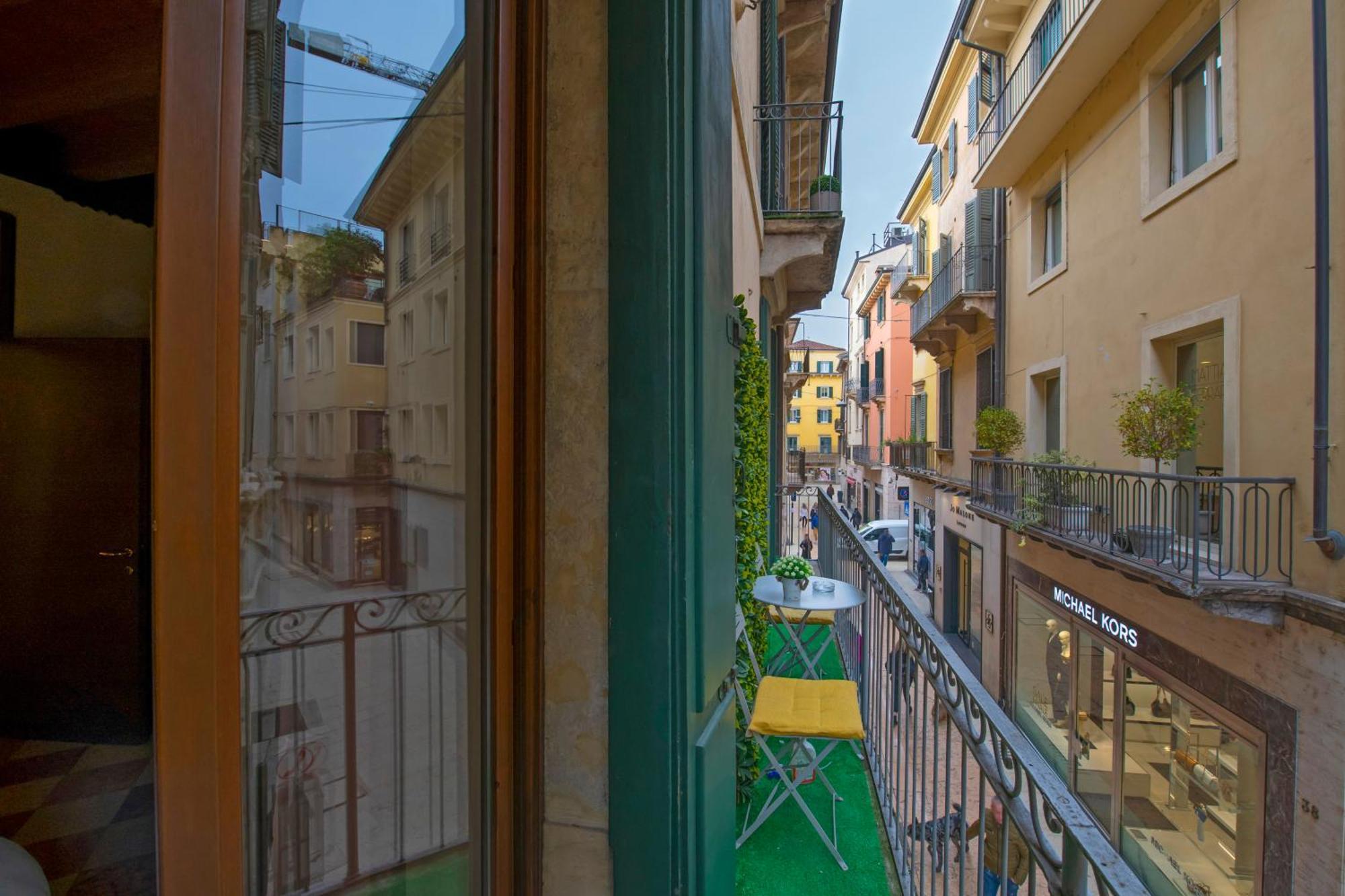 Palace Home Mazzini Verona Center 1 Ngoại thất bức ảnh