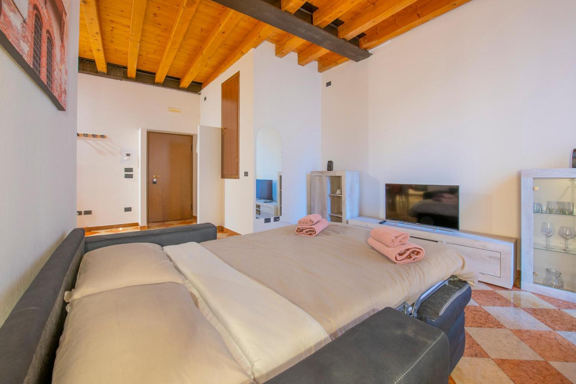 Palace Home Mazzini Verona Center 1 Ngoại thất bức ảnh